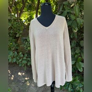 J McLaughlin open knit v-neck sweater - size XL